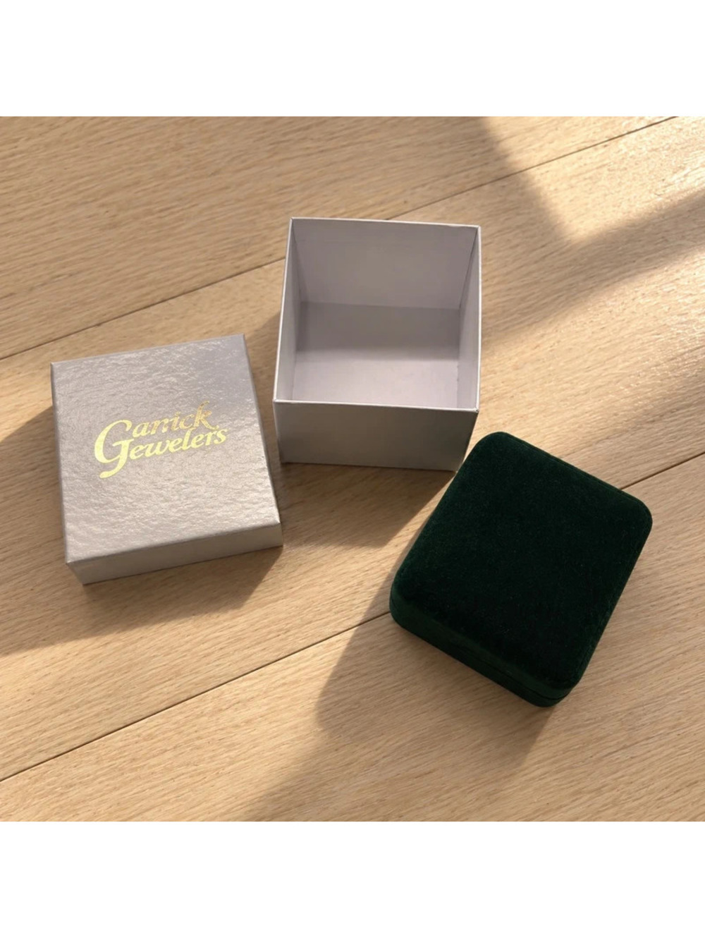 Garrick Jewelers Green Velvet Ring Box Vintage Jewelry Presentation Case